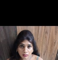 Dhanusree - Acompañantes transexual in Hyderabad