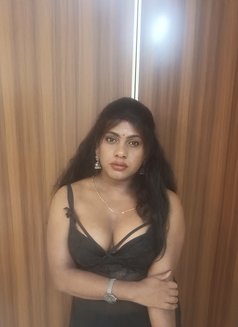 Dhanusree - Transsexual escort in Hyderabad Photo 2 of 4