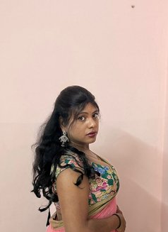 Dhanusree - Transsexual escort in Hyderabad Photo 1 of 3