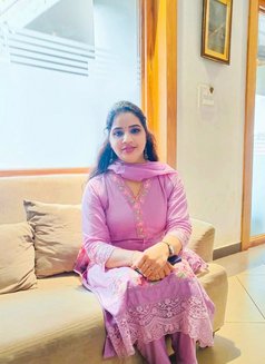 Dhanya randi - escort in Mumbai Photo 5 of 5