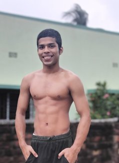 Dhara - Acompañantes masculino in Kolkata Photo 1 of 2