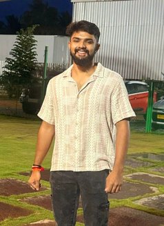 Dharshan - Acompañantes masculino in Bangalore Photo 2 of 6