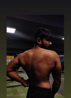 Dharshan - Acompañantes masculino in Bangalore Photo 5 of 6