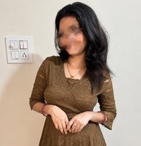 Dhavni Pandya Escort Service 24 Hours - escort in Kochi Photo 1 of 3
