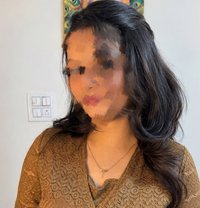 Dhavni Pandya Escort Service 24 Hours - puta in Kochi