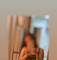 Dhee - escort in Macao