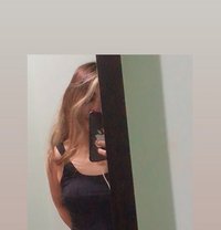 Dhee - escort in Macao