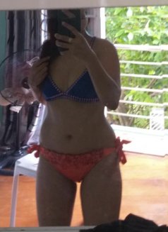 Dhee - escort in Macao Photo 9 of 12