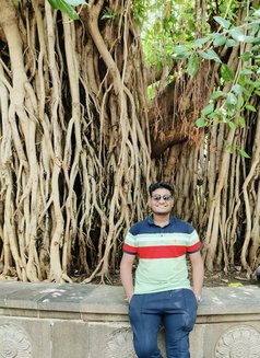 Dheeraj - Acompañantes masculino in Mumbai Photo 4 of 4