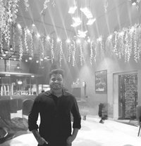 Dheeraj - Male escort in Mumbai