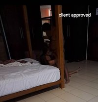 Dhilan Tamil/Sinhala/Englis - Acompañantes masculino in Colombo