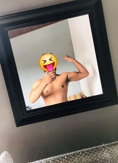 Dhilan Tamil/Sinhala/Englis - Male escort in Colombo Photo 2 of 2