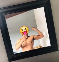 Dhilan Tamil/Sinhala/Englis - Male escort in Colombo