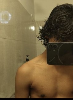 call me now - Acompañantes masculino in Chennai Photo 1 of 1