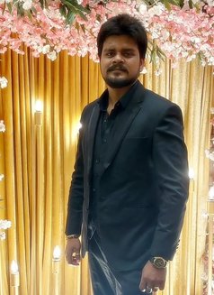 Dhiraj Rajput - Acompañantes masculino in Kolkata Photo 1 of 2