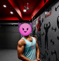 Dhoni real meetup, cam & sex chat - Acompañantes masculino in Ahmedabad