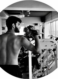Dhrumil - Acompañantes masculino in Ahmedabad Photo 1 of 2