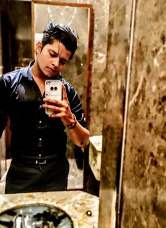 Dhruv Dagur - Male escort in New Delhi Photo 5 of 6