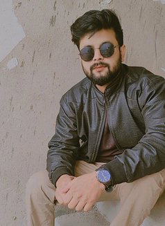 Dhruv - Male escort in New Delhi Photo 2 of 2