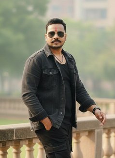 Dhruv - Male escort in New Delhi Photo 5 of 5