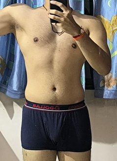 Dhruv - Male escort in Mumbai Photo 2 of 3