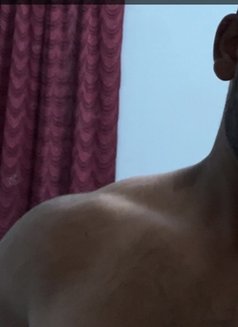 Dhruv - Male escort in Mumbai Photo 6 of 9