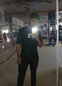 Dhruv - Male escort in New Delhi Photo 4 of 4