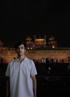 Dhruv - Male escort in New Delhi Photo 1 of 1