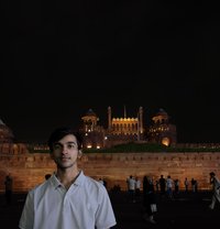 Dhruv - Acompañantes masculino in New Delhi