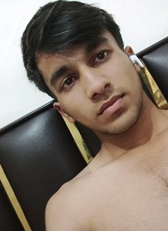 Dhruv18hotty - Male escort in New Delhi Photo 3 of 4