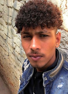 Dhruvhr01 - Male escort in New Delhi Photo 2 of 2