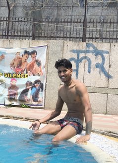 Dhruvhr01 - Acompañantes masculino in New Delhi Photo 20 of 24
