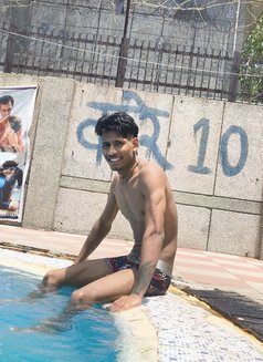 Dhruvhr01 - Acompañantes masculino in New Delhi Photo 22 of 24