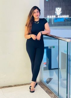 Dhruvi - escort in Navi Mumbai Photo 1 of 3