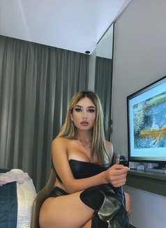 Di a Dominant! Let Me Punish You! - Transsexual escort in Dubai Photo 6 of 10