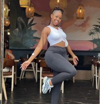 DiNaH NeW ArRiVaL FrOm SoUtH AfRiCa - escort in Pune