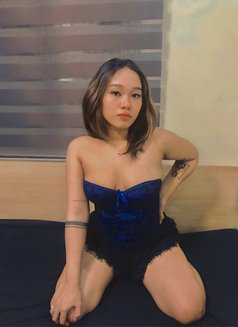 Dia Kyr Fox - masseuse in Manila Photo 9 of 10