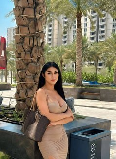 DIAMOND BIG DICK check my profile - Transsexual escort in Riyadh Photo 15 of 16