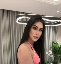 DIAMOND BIG DICK TOP BOTTOM - Transsexual escort in Riyadh Photo 19 of 24