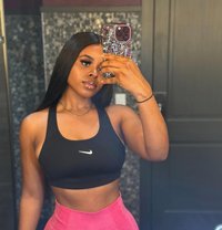 DIAMOND - escort in Erbil Photo 1 of 5