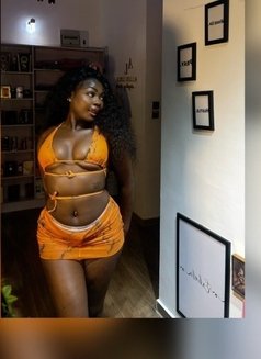 Diamond - escort in Abuja Photo 1 of 4