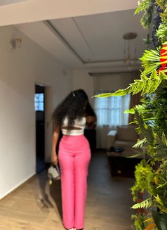 Diamond - escort in Abuja Photo 2 of 4