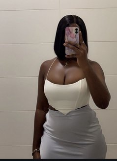 Diamond - puta in Abuja Photo 2 of 5