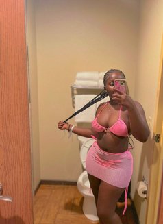 Diamond - puta in Abuja Photo 4 of 5