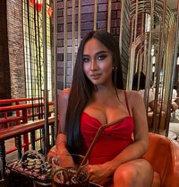 DIAMOND QUEEN MISTRESS - Transsexual escort in Bangkok Photo 13 of 15