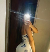 Sara - escort in Muscat