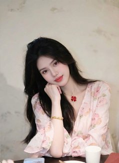 Diamond - masseuse in Dubai Photo 7 of 19