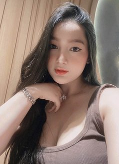 Diamond - masseuse in Dubai Photo 16 of 19