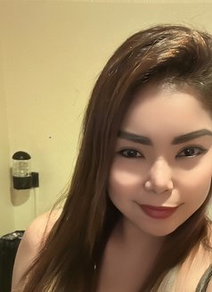 Dian - escort in Doha Photo 13 of 15