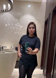 Dian - escort in Dubai Photo 2 of 8